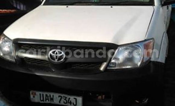Buy Used Toyota Hilux White Car in Kampala in Uganda Buy Used Toyota Hilux White Car in Kampala in Uganda