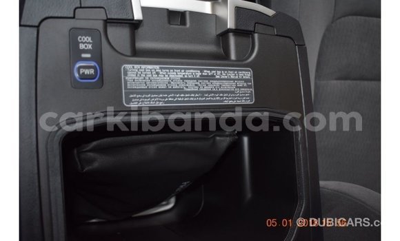 Acheter Import Voiture Toyota Land Cruiser Autre à Import - Dubai, Ouganda Acheter Import Voiture Toyota Land Cruiser Autre à Import - Dubai, Ouganda