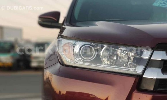 Nunua Imported Toyota Highlander Nyingine Gari ndani ya Import - Dubai nchini Uganda Nunua Imported Toyota Highlander Nyingine Gari ndani ya Import - Dubai nchini Uganda