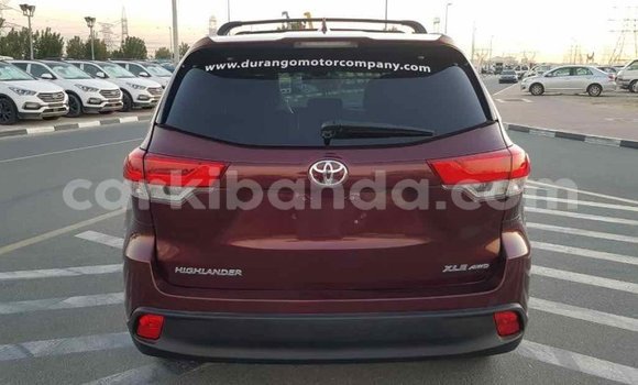 Nunua Imported Toyota Highlander Nyingine Gari ndani ya Import - Dubai nchini Uganda Nunua Imported Toyota Highlander Nyingine Gari ndani ya Import - Dubai nchini Uganda