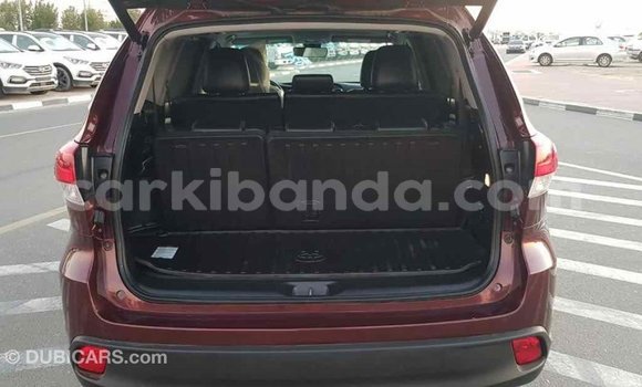 Nunua Imported Toyota Highlander Nyingine Gari ndani ya Import - Dubai nchini Uganda Nunua Imported Toyota Highlander Nyingine Gari ndani ya Import - Dubai nchini Uganda