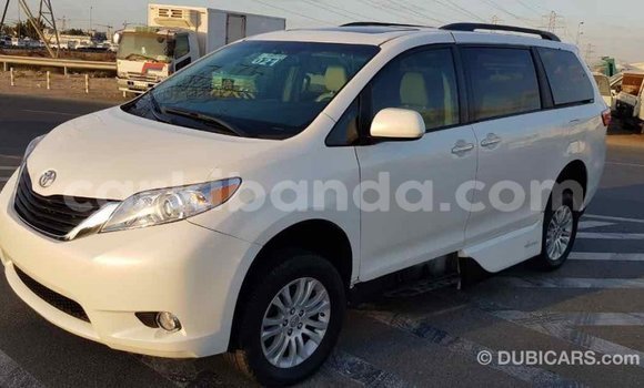 Buy Import Toyota Sienna White Car in Import - Dubai in Uganda Buy Import Toyota Sienna White Car in Import - Dubai in Uganda