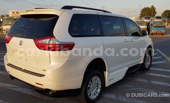 Buy Import Toyota Sienna White Car in Import - Dubai in Uganda Buy Import Toyota Sienna White Car in Import - Dubai in Uganda