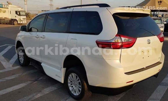 Buy Import Toyota Sienna White Car in Import - Dubai in Uganda Buy Import Toyota Sienna White Car in Import - Dubai in Uganda