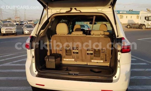 Buy Import Toyota Sienna White Car in Import - Dubai in Uganda Buy Import Toyota Sienna White Car in Import - Dubai in Uganda