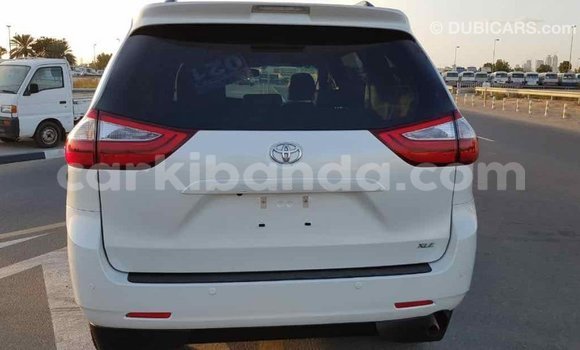 Buy Import Toyota Sienna White Car in Import - Dubai in Uganda Buy Import Toyota Sienna White Car in Import - Dubai in Uganda