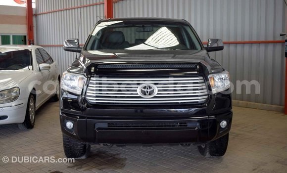 Nunua Imported Toyota Tundra Nyeusi Gari ndani ya Import - Dubai nchini Uganda Nunua Imported Toyota Tundra Nyeusi Gari ndani ya Import - Dubai nchini Uganda