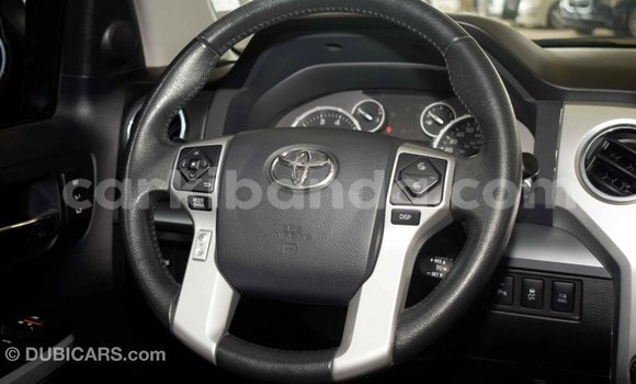Nunua Imported Toyota Tundra Nyeusi Gari ndani ya Import - Dubai nchini Uganda Nunua Imported Toyota Tundra Nyeusi Gari ndani ya Import - Dubai nchini Uganda