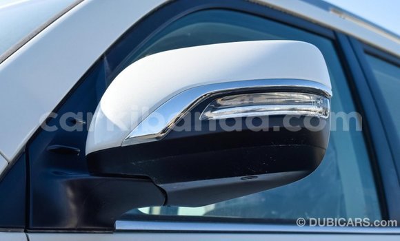 Gura Imported Toyota Land Cruiser White Imodoka i Import - Dubai mu Uganda Gura Imported Toyota Land Cruiser White Imodoka i Import - Dubai mu Uganda