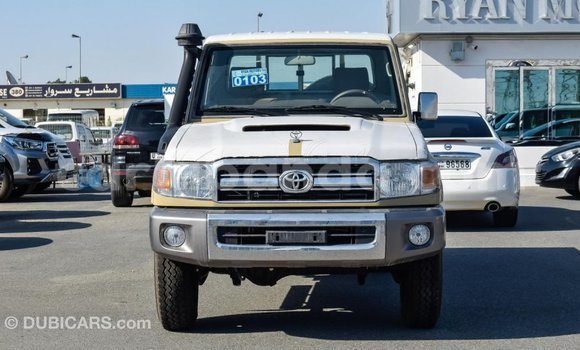 Buy Import Toyota Land Cruiser Beige Car in Import - Dubai in Uganda Buy Import Toyota Land Cruiser Beige Car in Import - Dubai in Uganda
