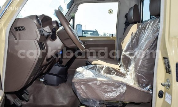 Buy Import Toyota Land Cruiser Beige Car in Import - Dubai in Uganda Buy Import Toyota Land Cruiser Beige Car in Import - Dubai in Uganda
