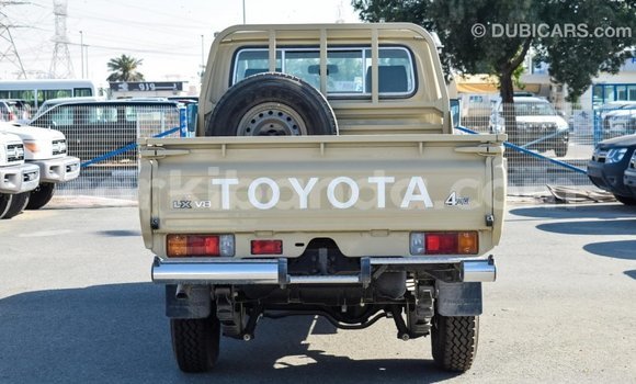 Buy Import Toyota Land Cruiser Beige Car in Import - Dubai in Uganda Buy Import Toyota Land Cruiser Beige Car in Import - Dubai in Uganda