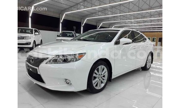 Buy Import Lexus ES White Car in Import - Dubai in Uganda Buy Import Lexus ES White Car in Import - Dubai in Uganda