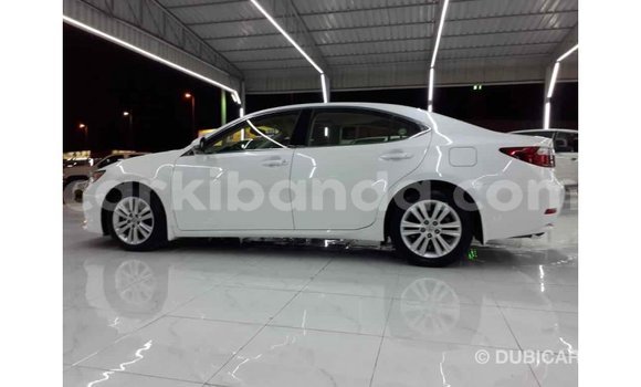 Buy Import Lexus ES White Car in Import - Dubai in Uganda Buy Import Lexus ES White Car in Import - Dubai in Uganda