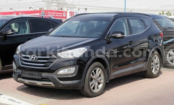 Nunua Imported Hyundai Santa Fe Nyeusi Gari ndani ya Import - Dubai nchini Uganda Nunua Imported Hyundai Santa Fe Nyeusi Gari ndani ya Import - Dubai nchini Uganda