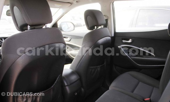 Nunua Imported Hyundai Santa Fe Nyeusi Gari ndani ya Import - Dubai nchini Uganda Nunua Imported Hyundai Santa Fe Nyeusi Gari ndani ya Import - Dubai nchini Uganda