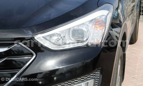 Nunua Imported Hyundai Santa Fe Nyeusi Gari ndani ya Import - Dubai nchini Uganda Nunua Imported Hyundai Santa Fe Nyeusi Gari ndani ya Import - Dubai nchini Uganda