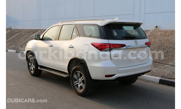 Buy Import Toyota Fortuner Black Car in Import - Dubai in Uganda Buy Import Toyota Fortuner Black Car in Import - Dubai in Uganda