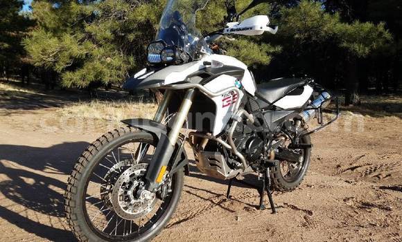 Gura Yakoze BMW GS White Bike i Bombo mu Central Gura Yakoze BMW GS White Bike i Bombo mu Central