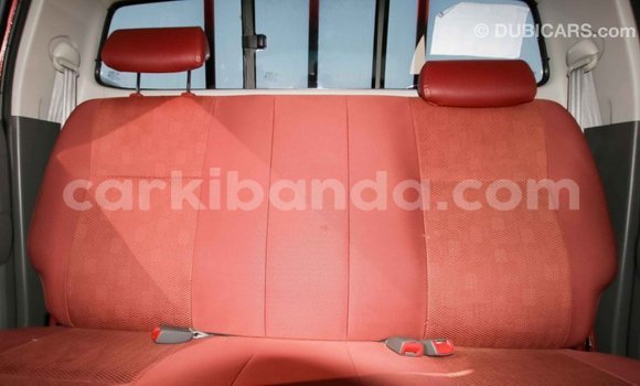 Acheter Import Voiture Toyota Hilux Rouge à Import - Dubai, Ouganda Acheter Import Voiture Toyota Hilux Rouge à Import - Dubai, Ouganda