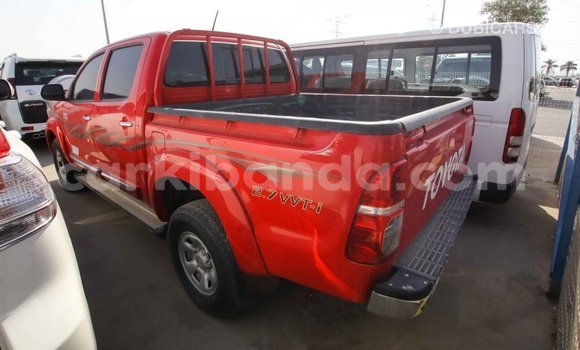 Acheter Import Voiture Toyota Hilux Rouge à Import - Dubai, Ouganda Acheter Import Voiture Toyota Hilux Rouge à Import - Dubai, Ouganda