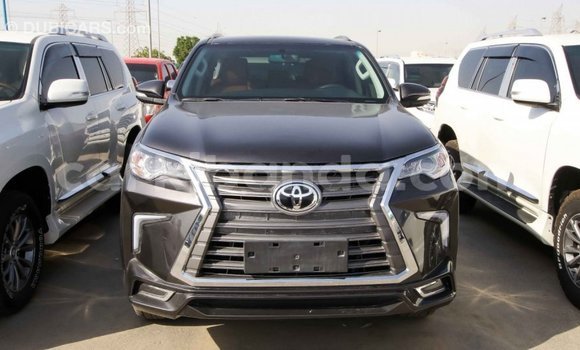 Nunua Imported Toyota Fortuner Nyingine Gari ndani ya Import - Dubai nchini Uganda Nunua Imported Toyota Fortuner Nyingine Gari ndani ya Import - Dubai nchini Uganda