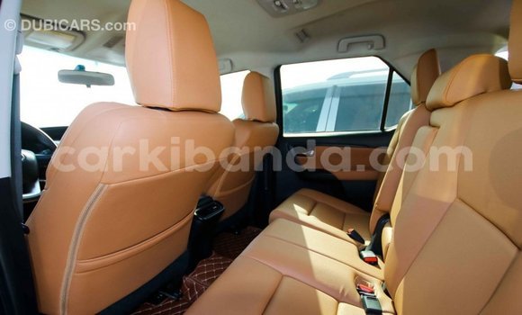 Nunua Imported Toyota Fortuner Nyingine Gari ndani ya Import - Dubai nchini Uganda Nunua Imported Toyota Fortuner Nyingine Gari ndani ya Import - Dubai nchini Uganda
