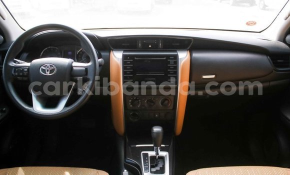 Buy Import Toyota Fortuner White Car in Import - Dubai in Uganda Buy Import Toyota Fortuner White Car in Import - Dubai in Uganda