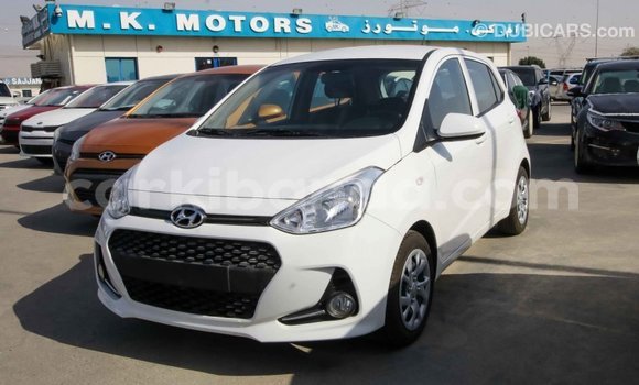 Acheter Import Voiture Hyundai i10 Blanc à Import - Dubai, Ouganda Acheter Import Voiture Hyundai i10 Blanc à Import - Dubai, Ouganda