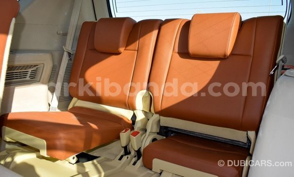 Gura Imported Toyota Prado White Imodoka i Import - Dubai mu Uganda Gura Imported Toyota Prado White Imodoka i Import - Dubai mu Uganda