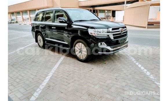 Acheter Import Voiture Toyota Land Cruiser Noir à Import - Dubai, Ouganda Acheter Import Voiture Toyota Land Cruiser Noir à Import - Dubai, Ouganda