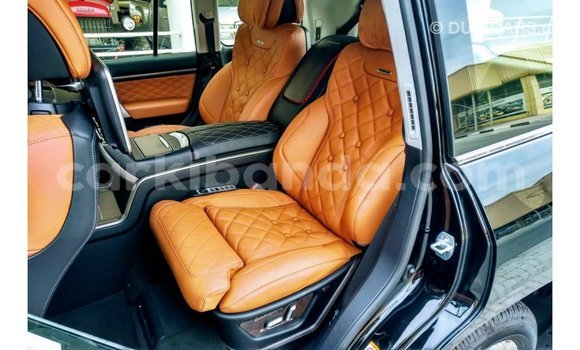 Acheter Import Voiture Toyota Land Cruiser Noir à Import - Dubai, Ouganda Acheter Import Voiture Toyota Land Cruiser Noir à Import - Dubai, Ouganda