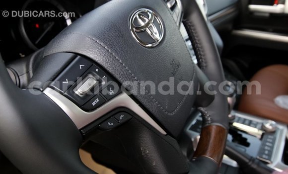 Acheter Import Voiture Toyota Land Cruiser Noir à Import - Dubai, Ouganda Acheter Import Voiture Toyota Land Cruiser Noir à Import - Dubai, Ouganda