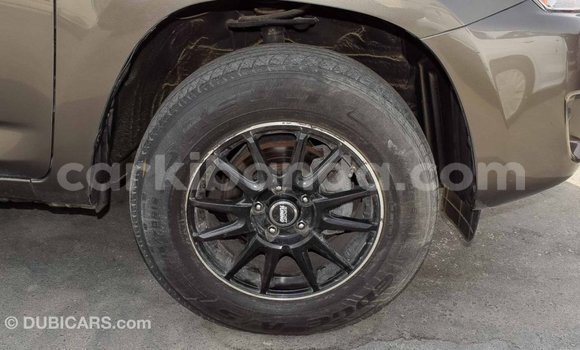 Acheter Import Voiture Toyota 4Runner Autre à Import - Dubai, Ouganda Acheter Import Voiture Toyota 4Runner Autre à Import - Dubai, Ouganda