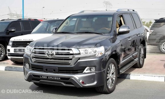 Nunua Imported Toyota Land Cruiser Nyingine Gari ndani ya Import - Dubai nchini Uganda Nunua Imported Toyota Land Cruiser Nyingine Gari ndani ya Import - Dubai nchini Uganda