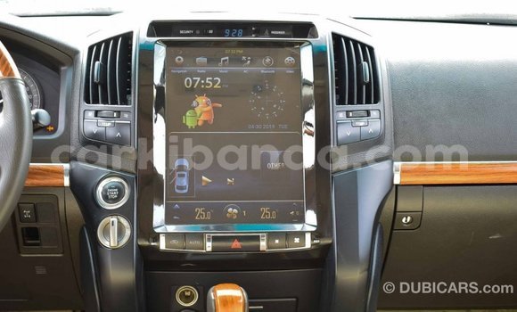Nunua Imported Toyota Land Cruiser Nyingine Gari ndani ya Import - Dubai nchini Uganda Nunua Imported Toyota Land Cruiser Nyingine Gari ndani ya Import - Dubai nchini Uganda