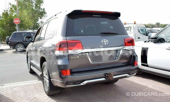 Nunua Imported Toyota Land Cruiser Nyingine Gari ndani ya Import - Dubai nchini Uganda Nunua Imported Toyota Land Cruiser Nyingine Gari ndani ya Import - Dubai nchini Uganda