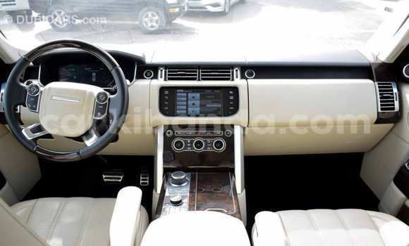 Gura Imported Land Rover Range Rover White Imodoka i Import - Dubai mu Uganda Gura Imported Land Rover Range Rover White Imodoka i Import - Dubai mu Uganda