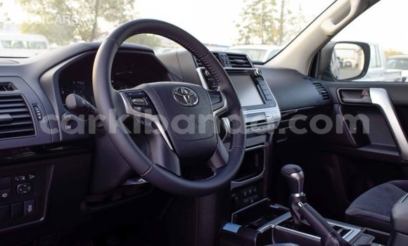 Acheter Import Voiture Toyota Prado Noir à Import - Dubai, Ouganda Acheter Import Voiture Toyota Prado Noir à Import - Dubai, Ouganda