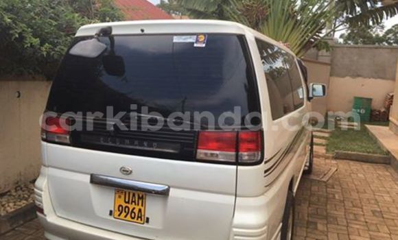 Buy Used Nissan 350Z White Car in Kampala in Uganda