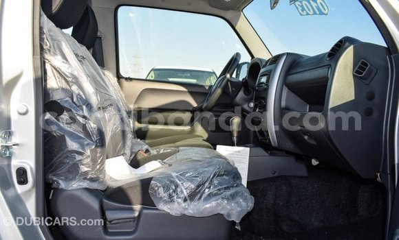 Acheter Import Voiture Suzuki Jimny Autre à Import - Dubai, Ouganda Acheter Import Voiture Suzuki Jimny Autre à Import - Dubai, Ouganda