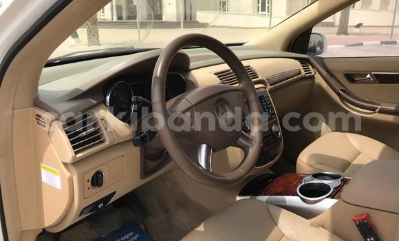 Buy Used Mercedes‒Benz R–Class White Car in Import - Dubai in Uganda Buy Used Mercedes‒Benz R–Class White Car in Import - Dubai in Uganda