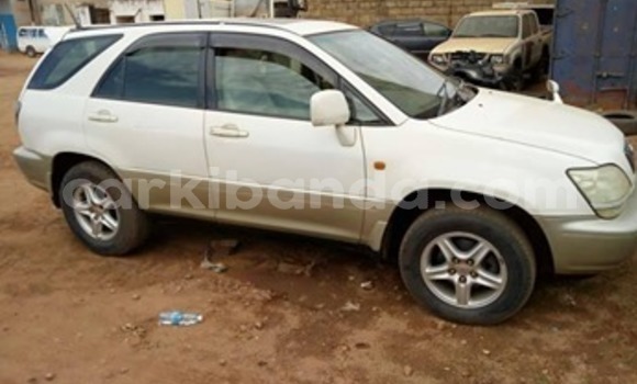 Buy Used Toyota Harrier White Car in Kampala in Uganda Buy Used Toyota Harrier White Car in Kampala in Uganda