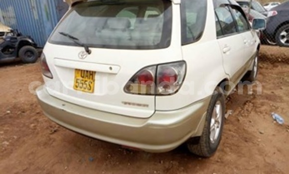 Buy Used Toyota Harrier White Car in Kampala in Uganda Buy Used Toyota Harrier White Car in Kampala in Uganda