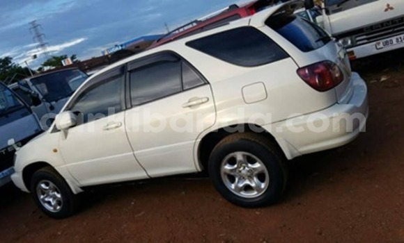 Buy Used Toyota Harrier White Car in Kampala in Uganda Buy Used Toyota Harrier White Car in Kampala in Uganda