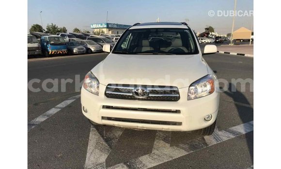 Buy Import Toyota 4Runner White Car in Import - Dubai in Uganda Buy Import Toyota 4Runner White Car in Import - Dubai in Uganda