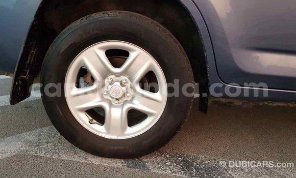 Nunua Imported Toyota 4Runner Bluu Gari ndani ya Import - Dubai nchini Uganda Nunua Imported Toyota 4Runner Bluu Gari ndani ya Import - Dubai nchini Uganda