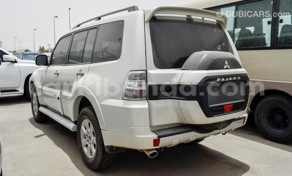 Gura Imported Mitsubishi Pajero White Imodoka i Import - Dubai mu Uganda Gura Imported Mitsubishi Pajero White Imodoka i Import - Dubai mu Uganda