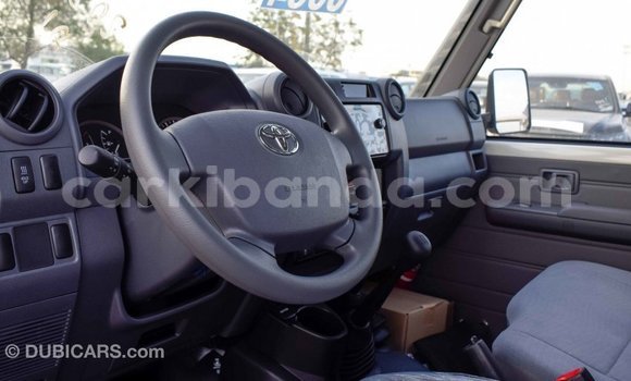 Buy Import Toyota Land Cruiser White Car in Import - Dubai in Uganda Buy Import Toyota Land Cruiser White Car in Import - Dubai in Uganda