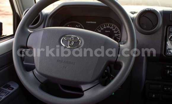 Buy Import Toyota Land Cruiser White Car in Import - Dubai in Uganda Buy Import Toyota Land Cruiser White Car in Import - Dubai in Uganda